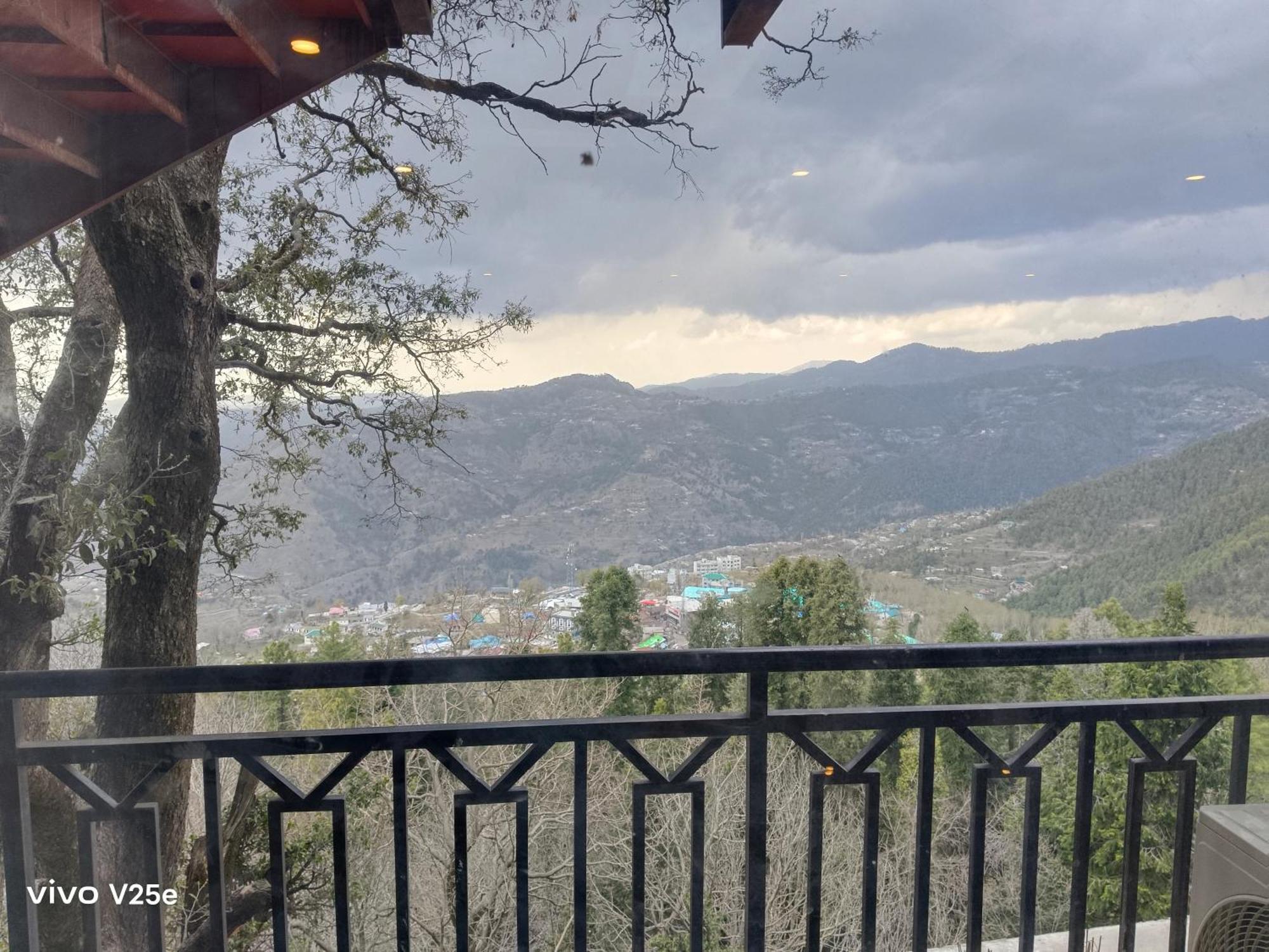 Falettis Grand Hotel Murree Exterior photo